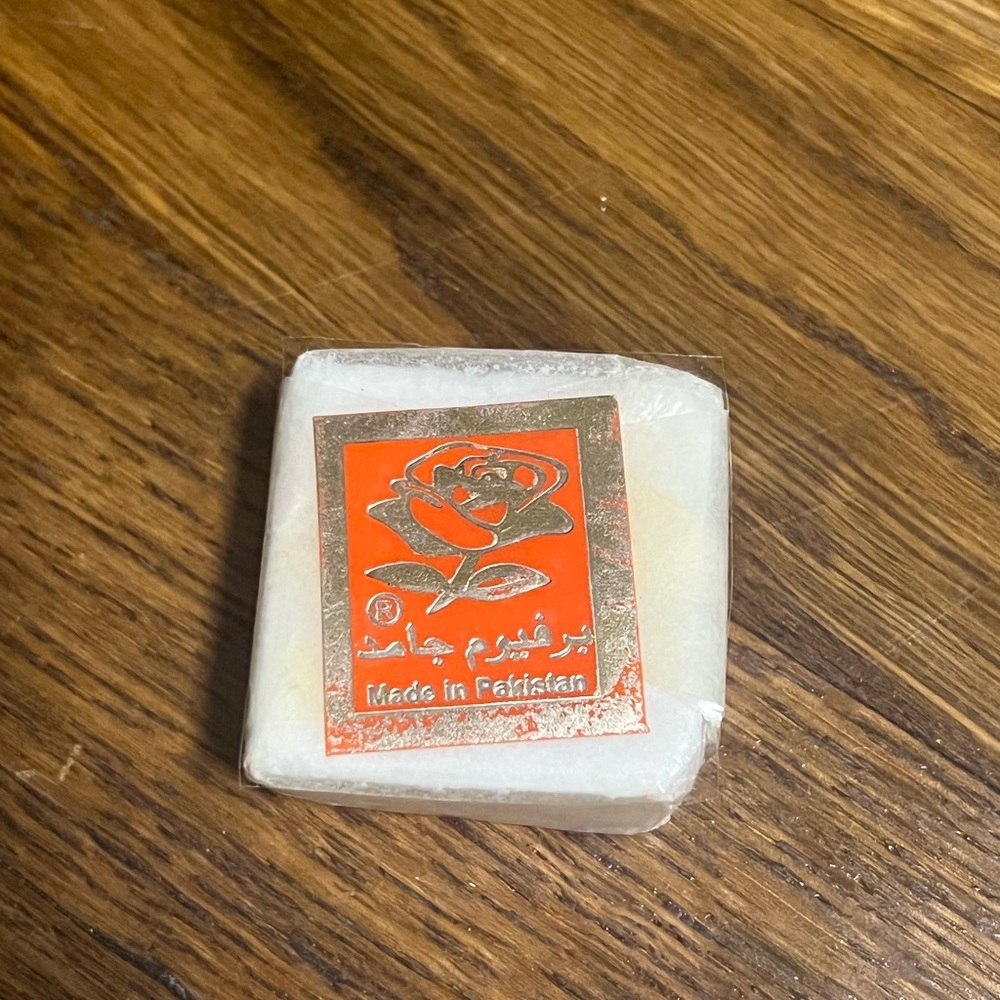 Musk cube